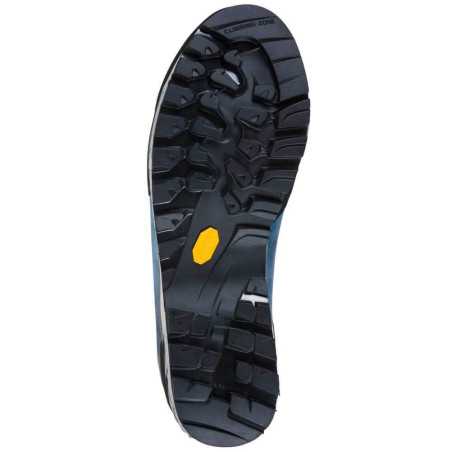 Acheter La Sportiva - Trango Tech Leather Gtx, chaussure d'alpinisme pour homme debout MountainGear360