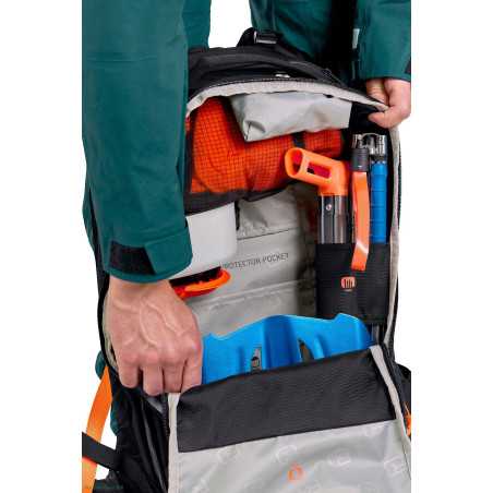 Acheter Ortovox - Avabag Litric FreeRide 18, sac à dos avalanche avec airbag debout MountainGear360